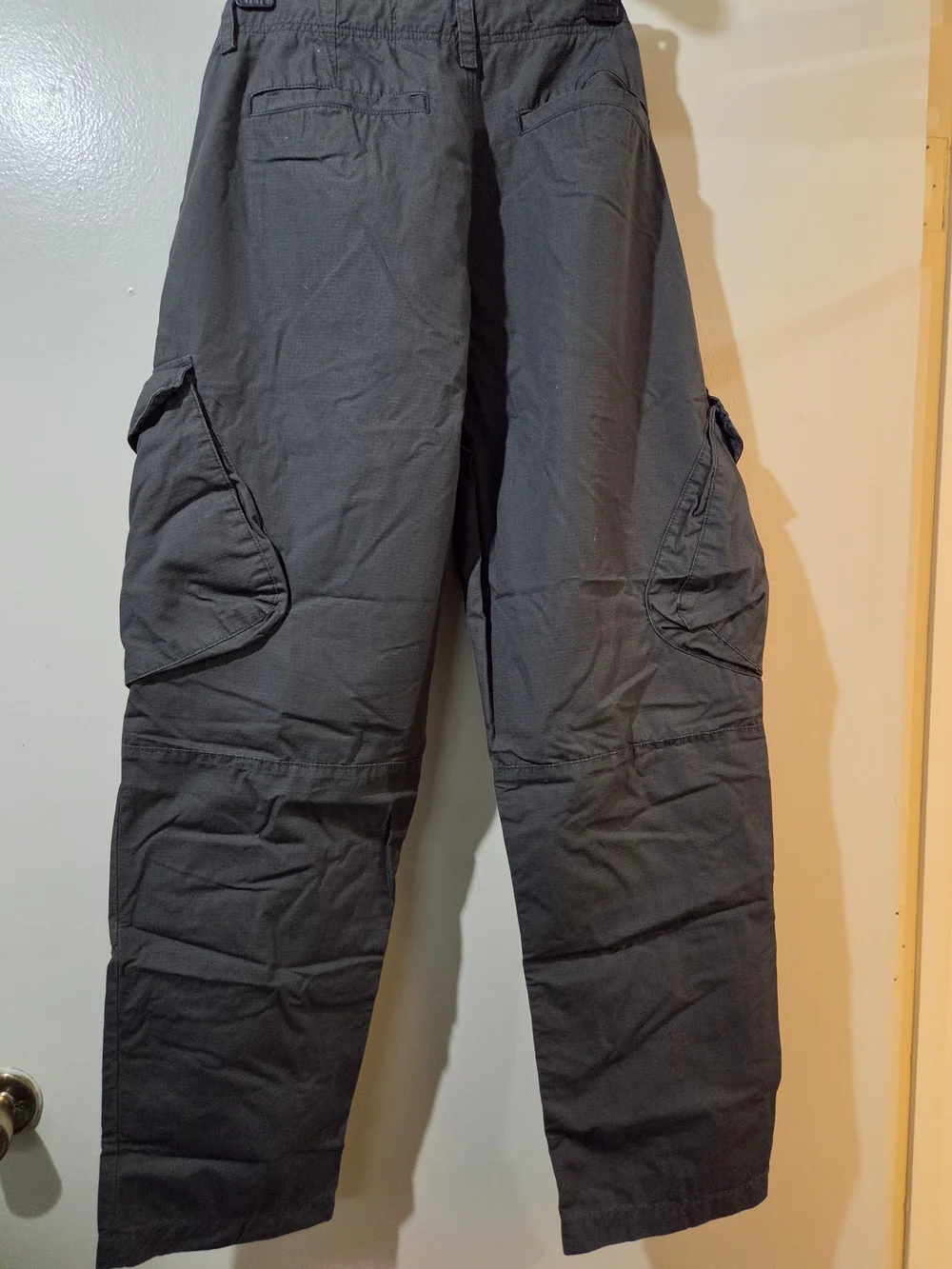 Banana Republic Men's Dark Grey Cargo Pants